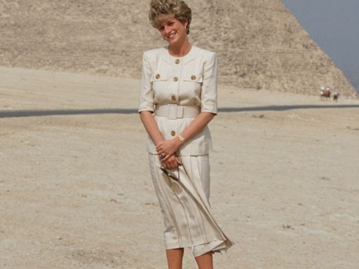 La princesa Diana estaba 'muy nerviosa' por su sesión de fotos frente a las pirámides de Giza