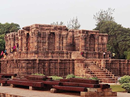 Seeking a magical sunrise at the Sun Temple in Konark