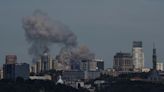 Mindestens zehn Tote bei Luftangriff auf Kiew