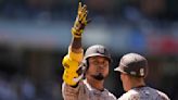 The Padres rally for 4 runs in the 6th inning to beat the Yankees 5-2 and avoid another home sweep