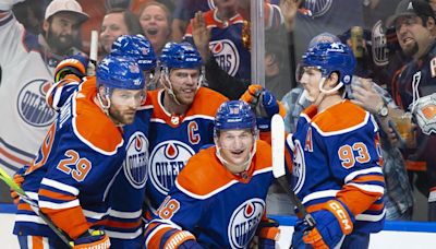 Can Draisaitl and Bowman avoid mistake with Edmonton Oilers that sunk Blackhawks' Stanley Cup hopes?