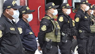 Policías con funciones administrativas saldrán a la calle en Perú para hacer frente a la delincuencia - La Tercera