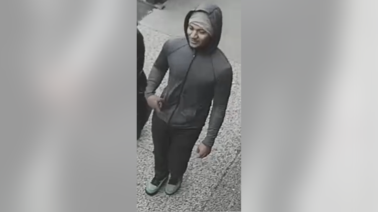Victim robbed at gunpoint, suspects fled on scooter in DC