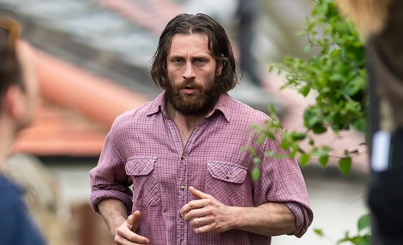 Aaron Taylor-Johnson Spotted Filming ’28 Years Later’ Movie, Makes a Run For It!