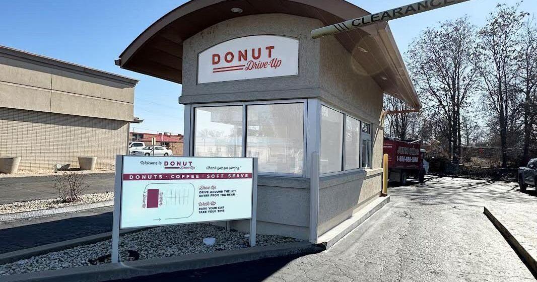 Donut Drive-In opening drive-thru stand in Brentwood