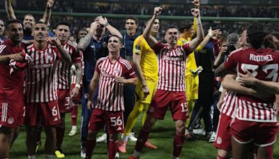 ¡Mendilibar hace historia y lleva a Olympiacos a su primer título europeo!