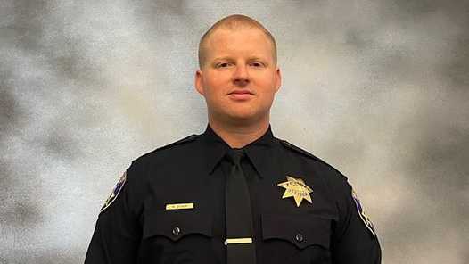 Vacaville officer killed in crash while making a traffic stop, police say