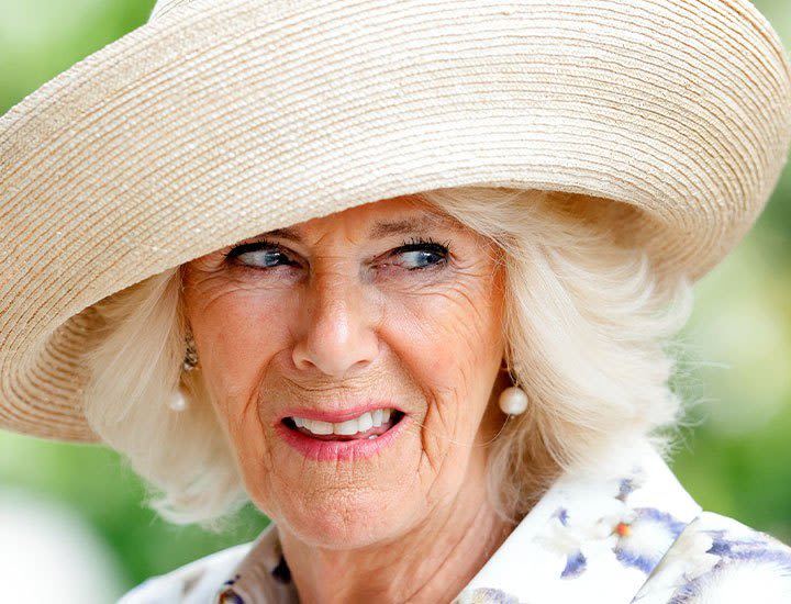 Queen Camilla Breaks Her Summer Vacation Silence with Surprise Personal Message Signed ‘Camilla R’