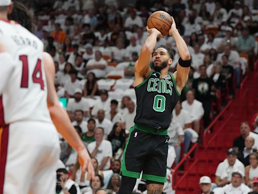 Boston Celtics vs Miami Heat picks, predictions, odds: Who wins Game 4 of NBA Playoffs?