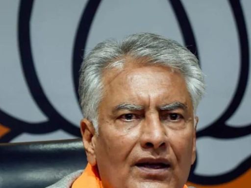 Sunil Kumar Jakhar Offers To Resign as Punjab BJP Chief Ahead Of Panchayat Polls: Sources - News18