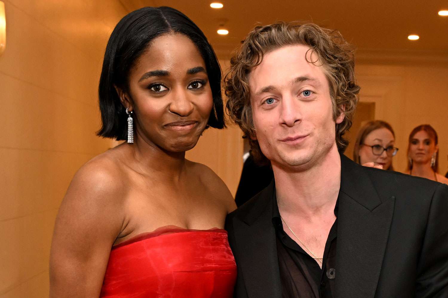 Jeremy Allen White Says He and “The Bear” Costar Ayo Edebiri ‘Really Enjoy Each Other’ Both ‘On Camera and Off Camera’