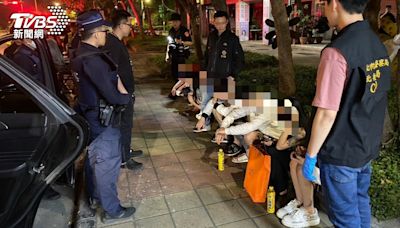 有槍還打輸！追不到酒店妹威脅還錢 3人救援將男子砍倒在地