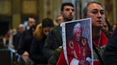 Cardenal critica libro de secretario sobre Benedicto XVI