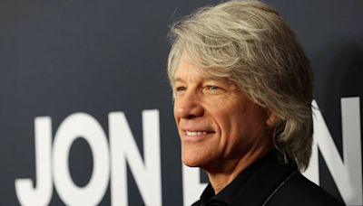 Jon Bon Jovi: repasamos sus papeles en el cine con películas como ‘Vampiros: los muertos’ y ‘Cry Wolf’