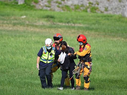 攀花蓮秀林屏風山跌倒脫臼痛到昏眩 空勤緊急救援