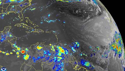 National Hurricane Center forecast remains tame as Saharan dust approaches Florida