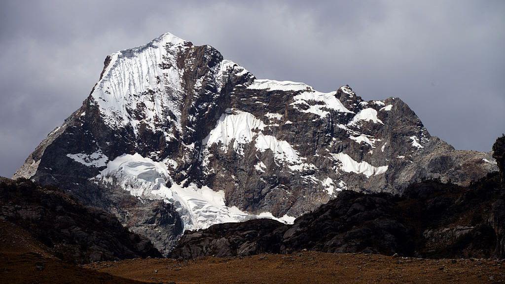 Mummified body of missing US climber found after 22 years