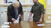 Zelensky appears to be Queen fan as Boris Johnson gives him royal biography