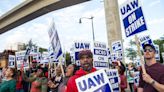 Obama, Dems Line Up Behind UAW as Strike Continues