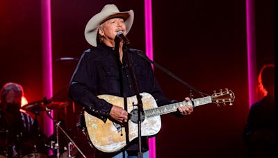 Who's ready for a 'Good Time'? | Alan Jackson brings his farewell tour to Grand Rapids