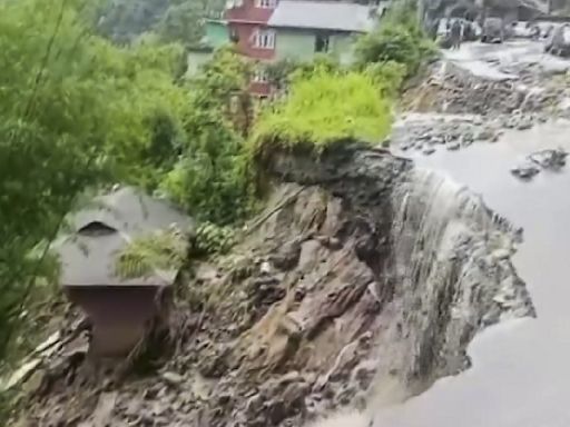 NH10 Closed Due To Fresh Landslides Triggered By Heavy Rains In North Bengal