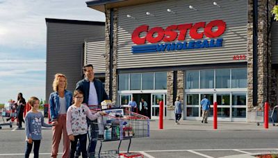 A 1-year Costco Gold Star Membership comes with a $40 Digital Costco Shop Card* for $60