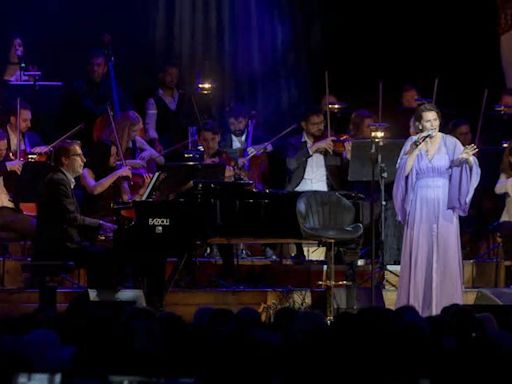 Erfolgreiche Premiere von „Maya Hakvoort in Concert honoring Barbra Streisand“