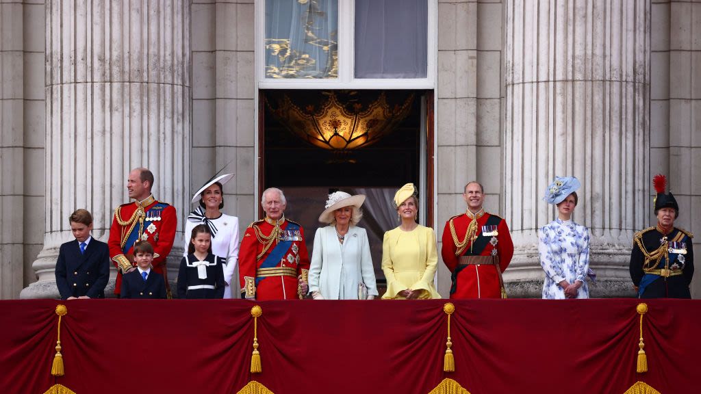 Which Members Of The Royal Family Were On The Buckingham Palace Balcony At Trooping the Colour?