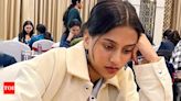 Divya Deshmukh beats Sachi Jain to maintain sole lead in World Junior Chess Championship | Chess News - Times of India