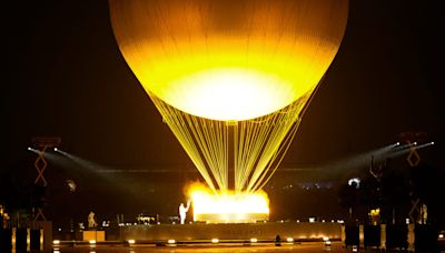 The cauldron at the Paris Olympics looks like a hot-air balloon