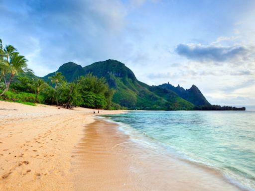 I was born and raised in Hawaii. Here are 8 things tourists should stop wasting money on.