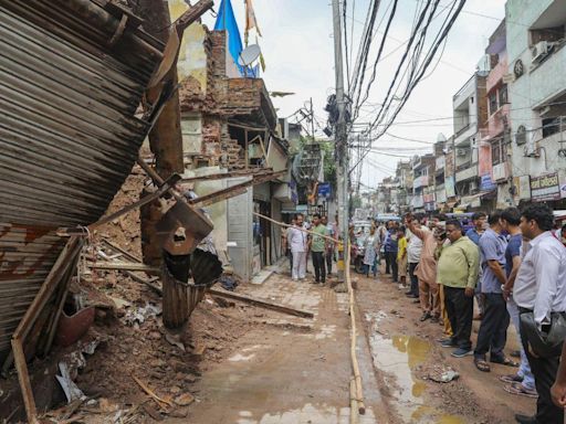 Delhi rains: Heavy downpour leads to persistent waterlogging