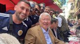 Photo: Sir Alex Ferguson beams in selfie with Scotland fans as he soaks up Euro festivities in Munich