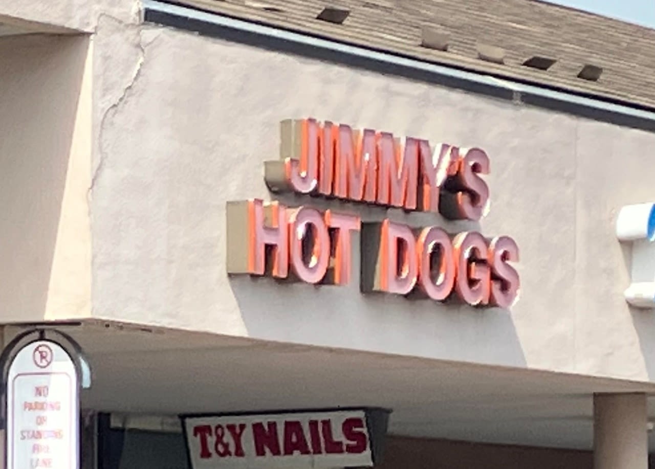 Soon-to-be Wilson Area High School grad takes over iconic hot dog shop: What to expect