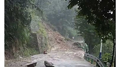 Mueren 15 por deslave durante tormenta en China