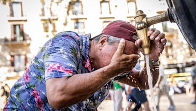 Cómo encontrar la fuente de agua más cercana en Barcelona: la app que te cambiará los paseos este verano