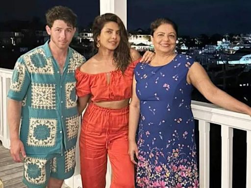 Here's how Nick Jonas convinced Priyanka Chopra’s mom that he was the ideal guy for her daughter | - Times of India