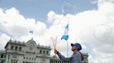 Arévalo gana presidencia de Guatemala por amplio margen, promete fin a "tanta corrupción"