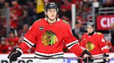 Blackhawks, Lukas Reichel agree to contract extension