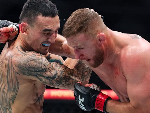 Max Holloway levels Justin Gaethje with epic knockout blow in final seconds of UFC 300 fight