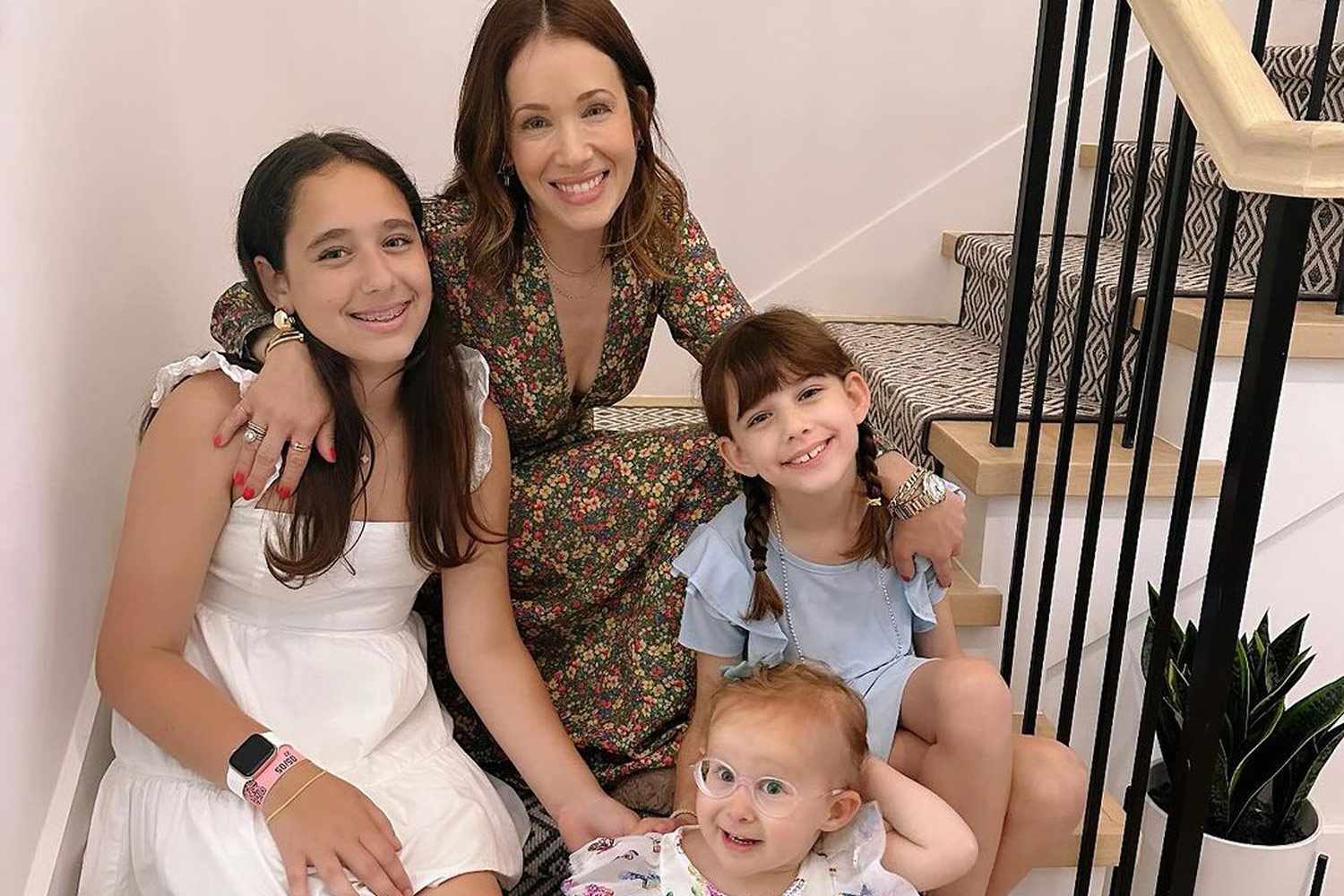 Marla Sokoloff Says Her 3 Children Were 'Horrified' by Her Character Gia Smoking in 'Full House'