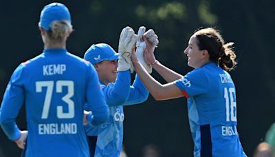 Kate Cross stars with bat and ball as England beat Ireland by four wickets in ODI series opener