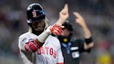 Brewers sign former Red Sox outfielder Raimel Tapia