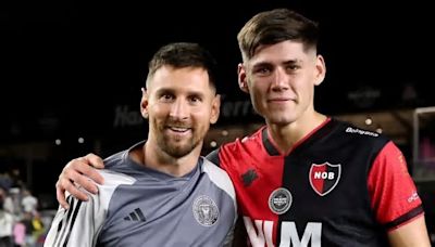 Se sacó una foto con Lionel Messi y lo echaron por ser hincha de Central