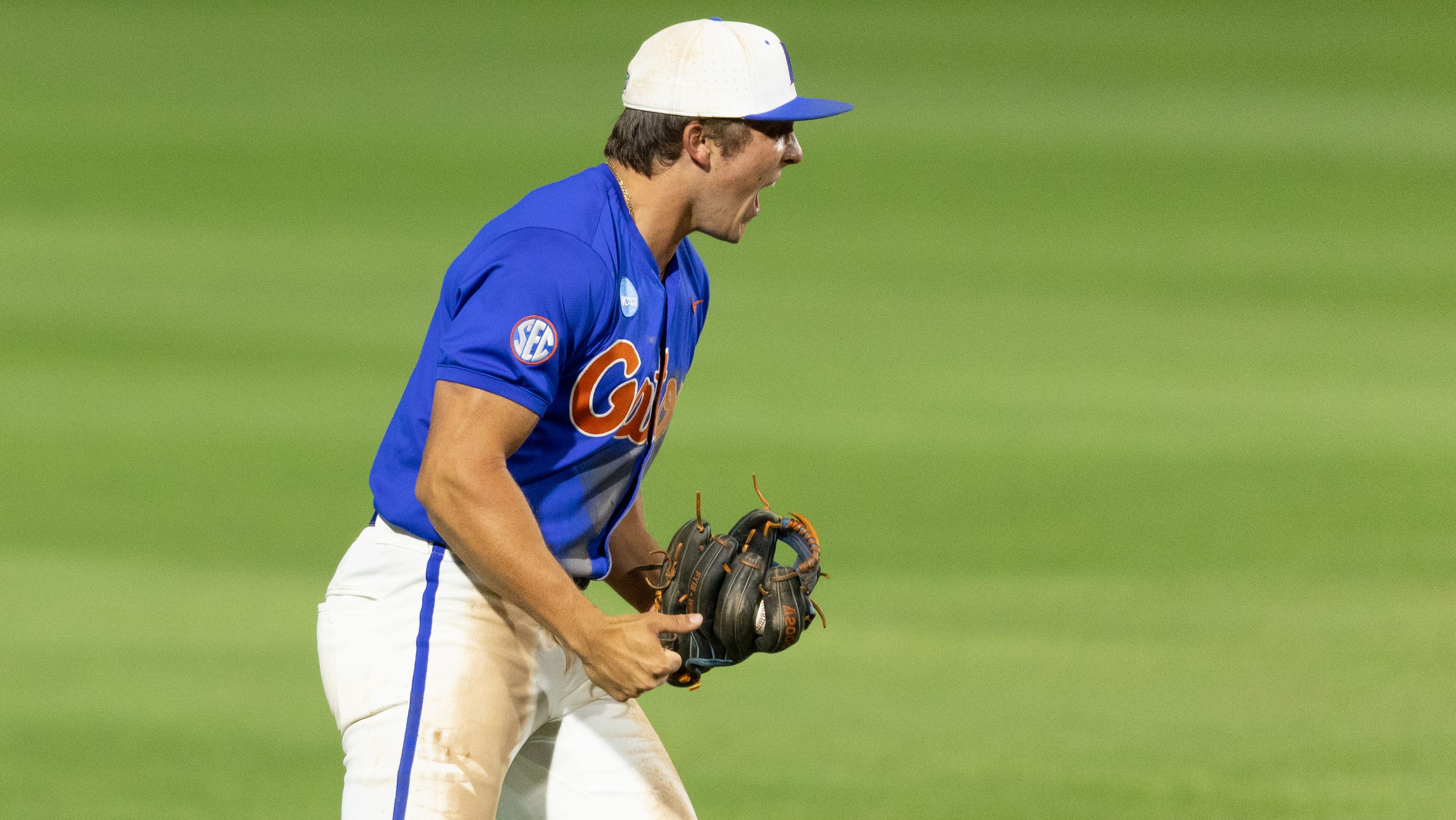 Florida baseball vs Oklahoma State score updates in NCAA regional bracket