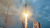 Una nave espacial rusa sin tripulación se estrella contra la Luna