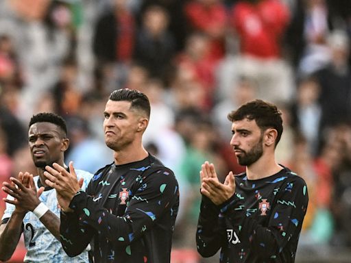 Man United star Bruno Fernandes facing Cristiano Ronaldo problem at Euro 2024