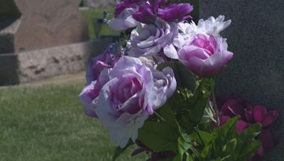 Des Moines funeral home putting unclaimed children to rest