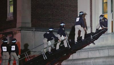 Police in riot gear enter Columbia University to break up pro-Palestinian protests