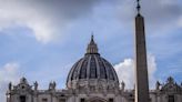 Vaticano restituye a priora de EEUU acusada por obispo de mantener relaciones con un cura y consumir drogas